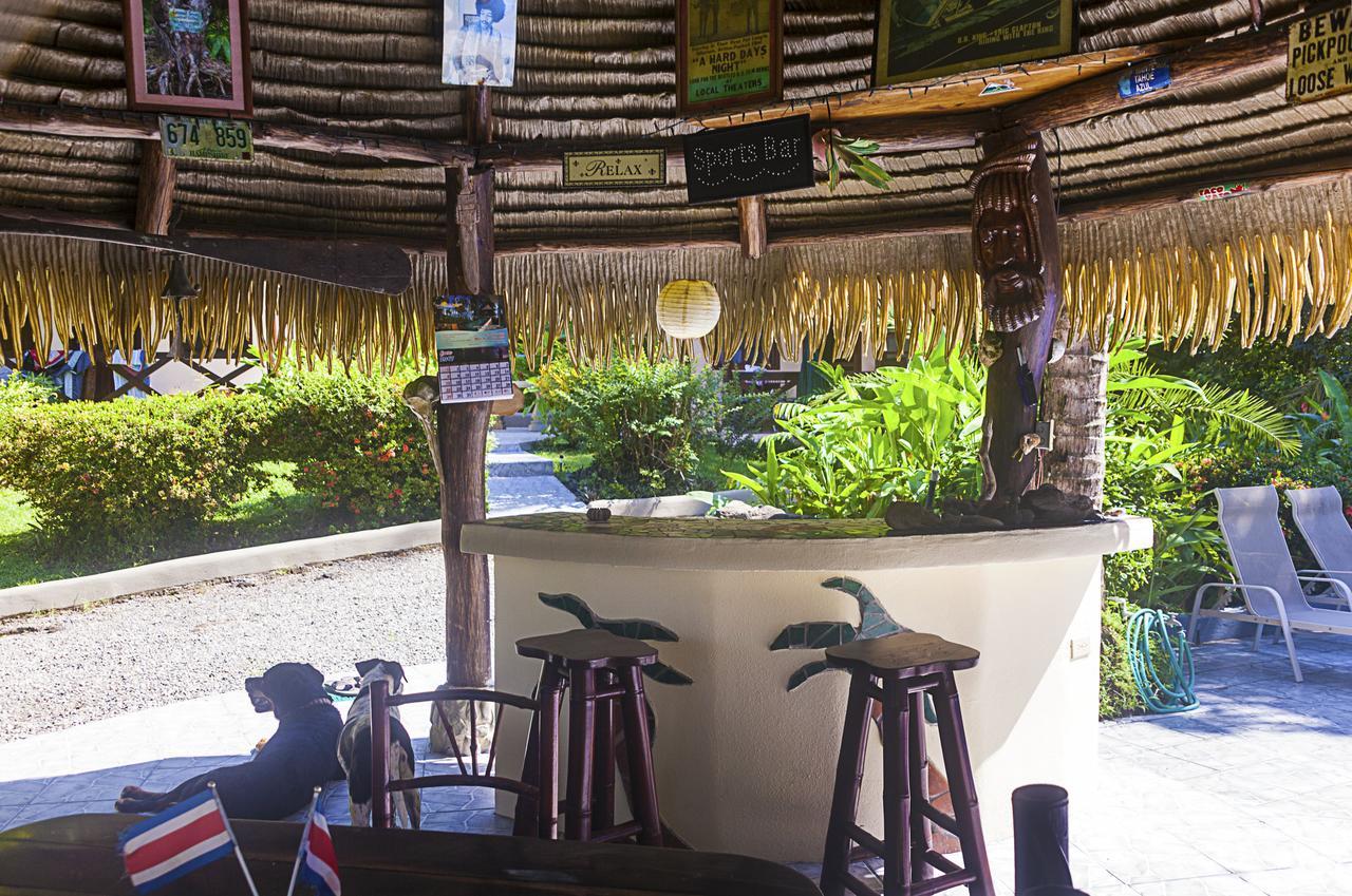 Coconut Grove Oceanfront Cottages Dominical Exterior foto
